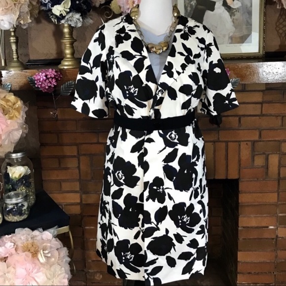 Collection Dresses & Skirts - SIMPLY VERA WANG JACKET (XL